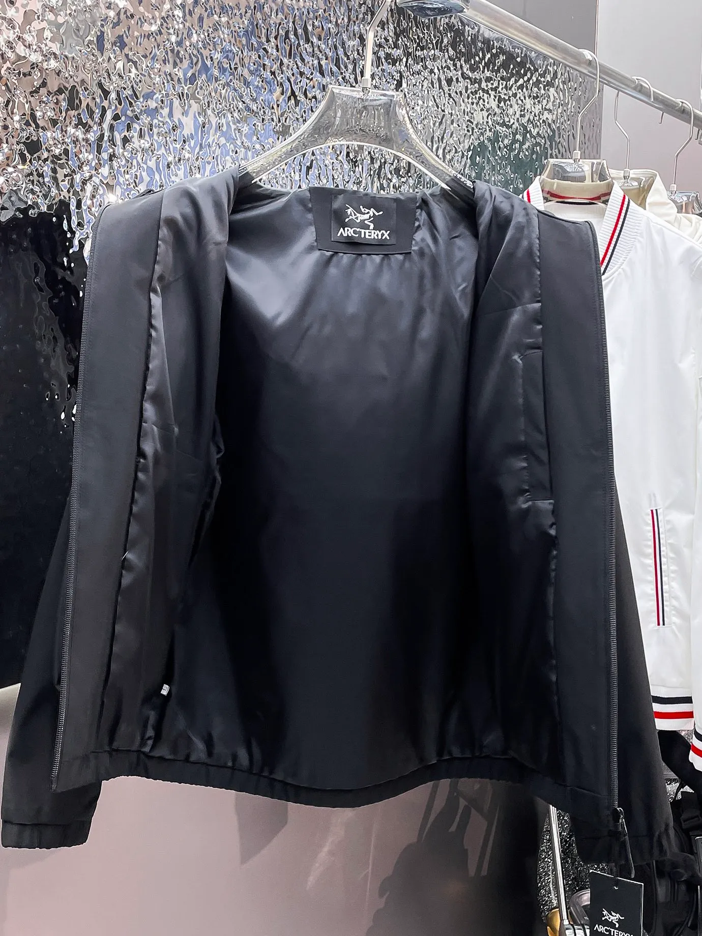 Same Style， ， ！2026 New Arrival ，Original Premium ！ Breathable ， ， ， Quality。 ！ ， ！Sizes：M～3XL